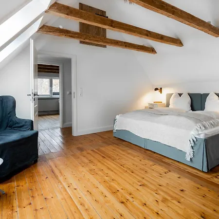 Deichkind 25 Holiday home *
