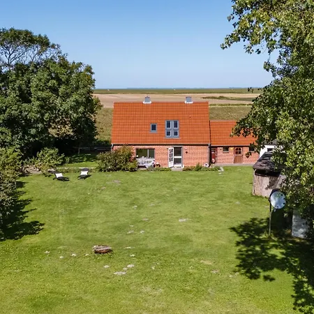 Ferienhaus Deichkind 25 *