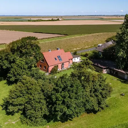 Ferienhaus Deichkind 25 *